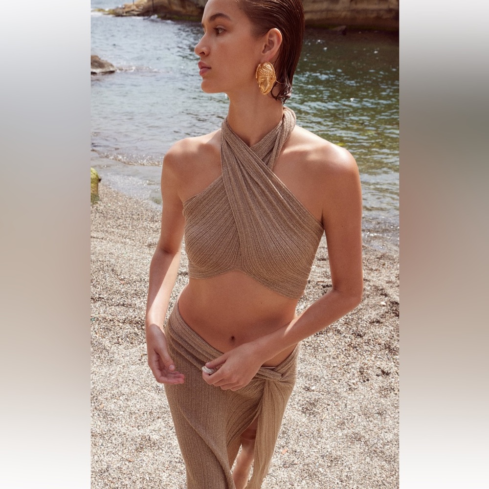 RARE ZARA 2 PIECE GOLDEN METALLIC THREAD WRAP KNIT TOP AND KNIT SKIRT